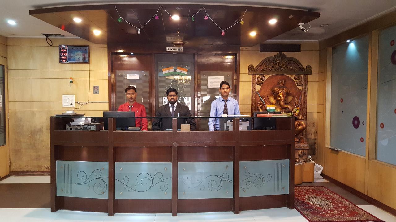 فندق فيناياك بالاس Bilāspur المظهر الخارجي الصورة